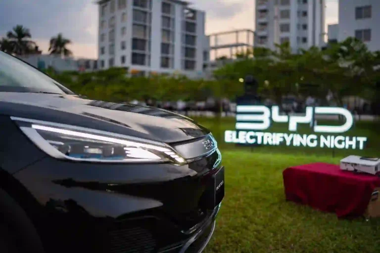 বাংলাদেশে প্রথম কার-পাওয়ার্ড ক্যাম্প ‘ইলেকট্রিফাইং নাইট’-এর আয়োজন করল বিওয়াইডি