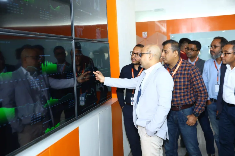 গ্রাহকদের জন্য মানসম্পন্ন সংযোগ ও তরঙ্গের সুষম বণ্টন জরুরি: ফয়েজ আহমদ তৈয়্যব