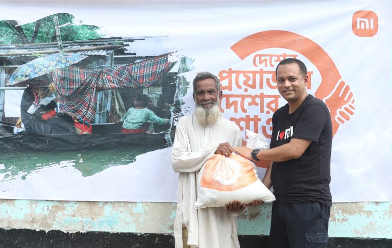 চট্টগ্রামে বন্যাদুর্গতদের পাশে শাওমি বাংলাদেশ