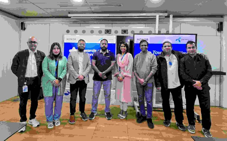 ক্রেতাদের বিশেষ সুবিধা দিতে একসাথে অনার ও গ্রামীণফোন