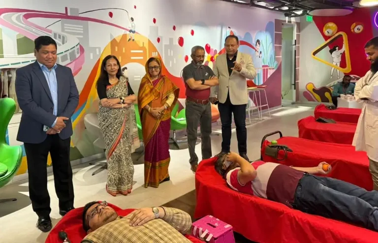 থ্যালাসেমিয়া রোগীদের জন্য রবির রক্তদান কর্মসূচি